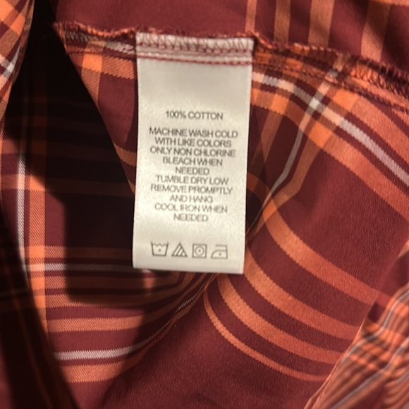 Foxcroft NYC Heritage Non Iron Button Down - Picture 5 of 5